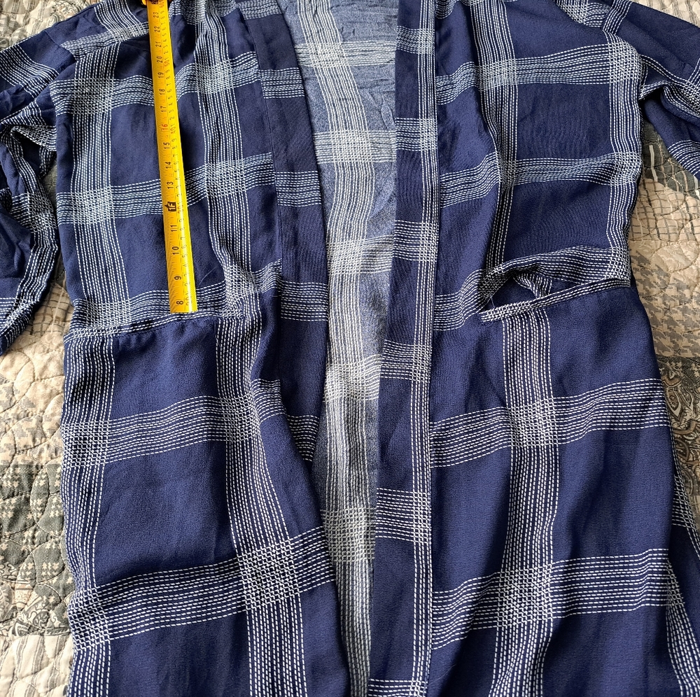 H&M patterned lightweight kimono - Picture 8 of 9
